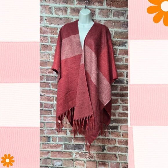 Woolrich Fleece Poncho Scarf | Faux Wool Wrap | Brown Red | One Size - Picture 1 of 7